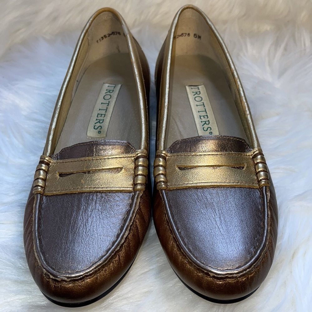 NEW Trotters shoes